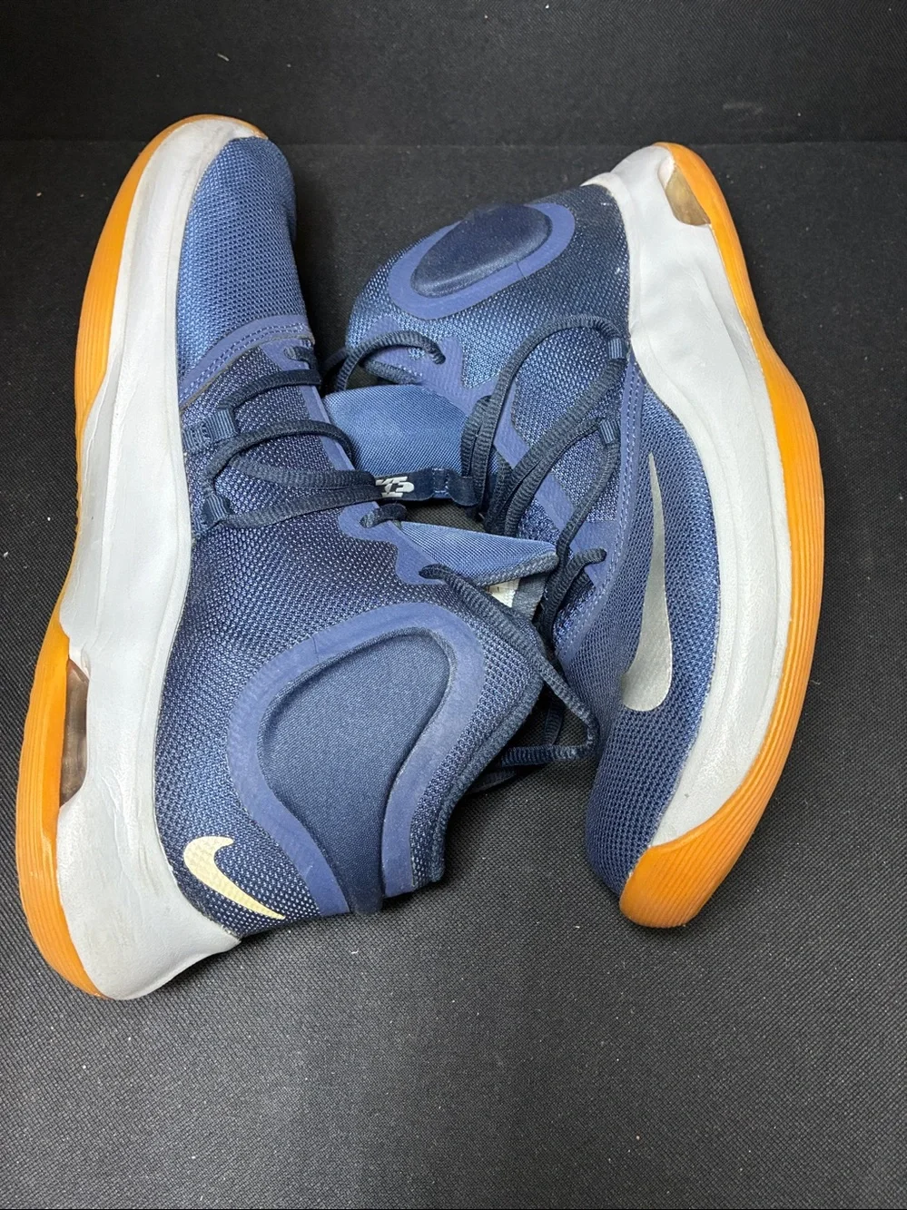 SKU AT1199-400 Nike sneakers USED (not box)